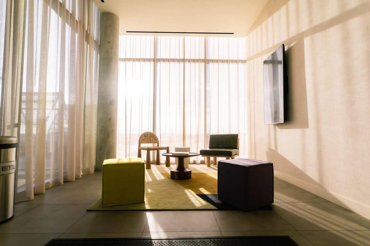 Holiday home Luxury 2br Rooftop Pool By Barcle Austin