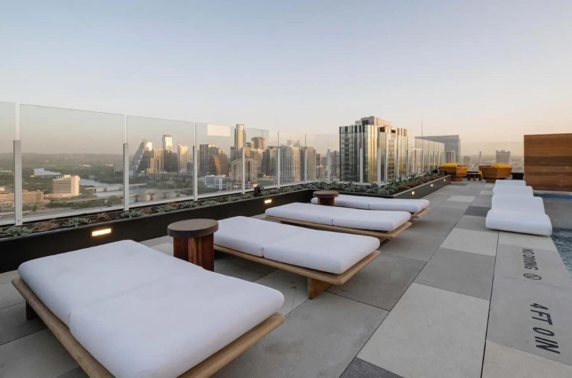 Holiday home Luxury 2br Rooftop Pool By Barcle *