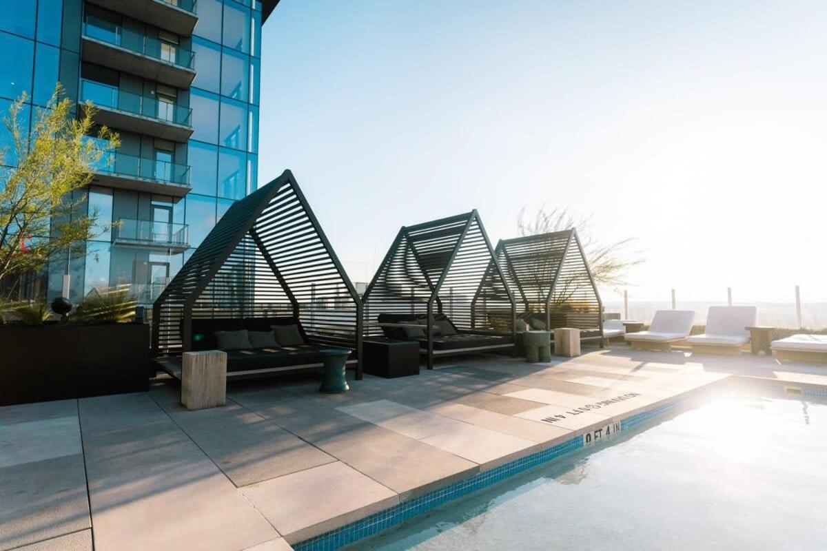 Luxury 2br Rooftop Pool By Barcle