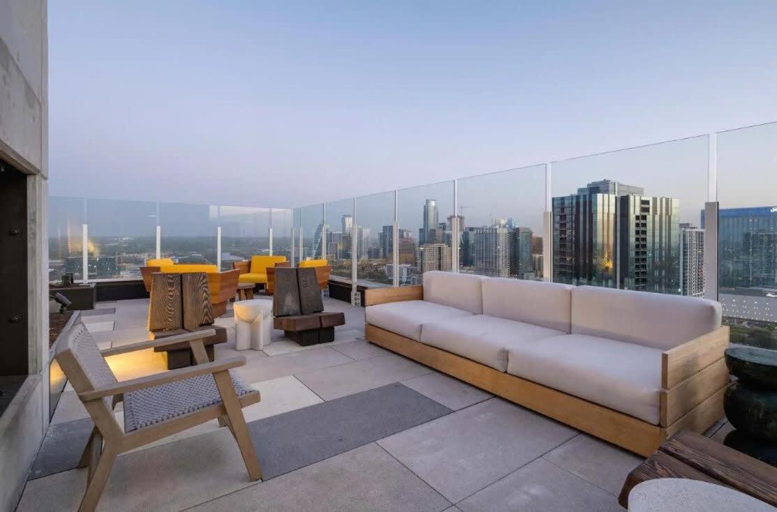 Luxury 2br Rooftop Pool By Barcle * Austin
