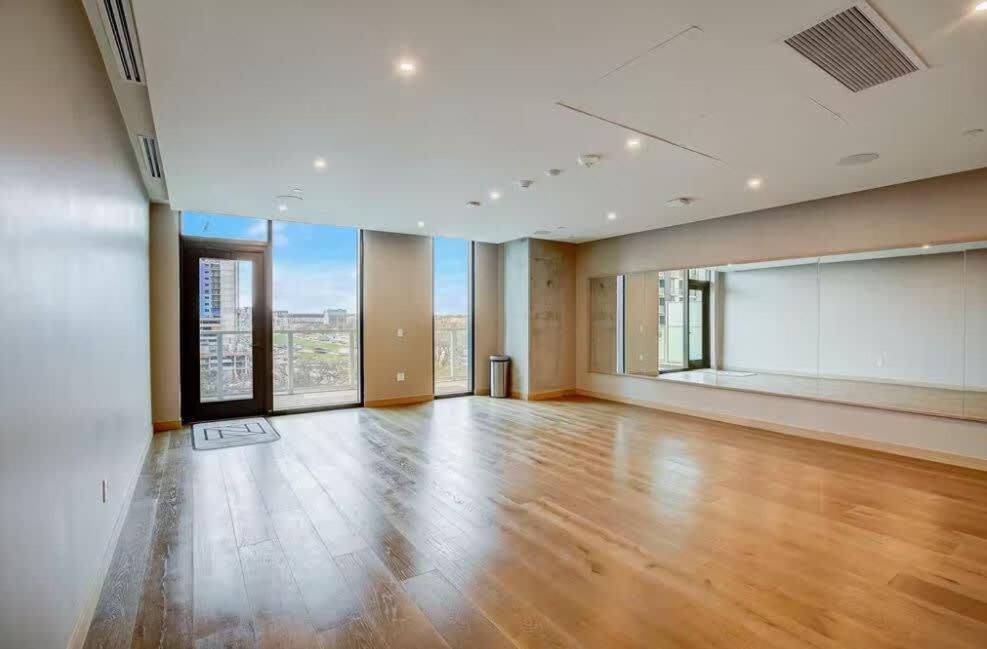 Luxury 2br Rooftop Pool By Barcle *