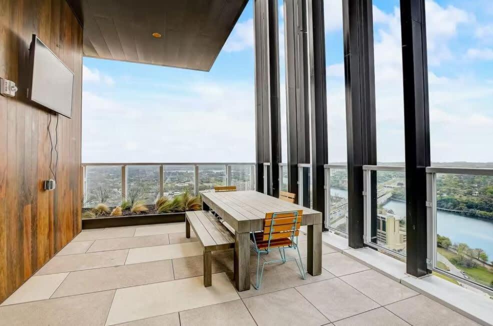 Holiday home Luxury 2br Rooftop Pool By Barcle *