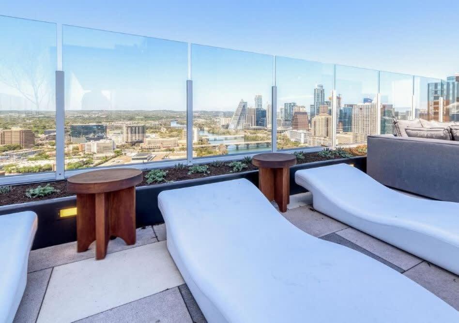 Luxury 2br Rooftop Pool By Barcle * Austin