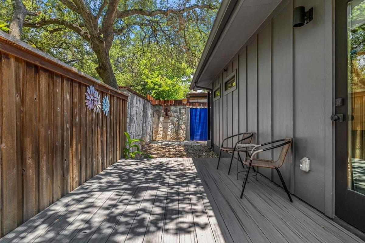 Luxury Compound In South Lamar *