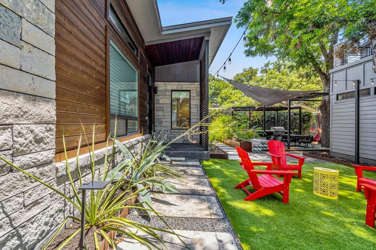 Luxury Compound In South Lamar