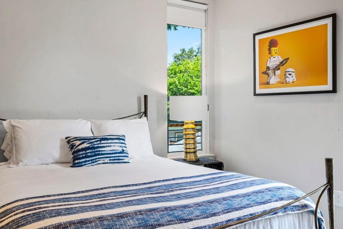 Luxury Compound In South Lamar * Austin