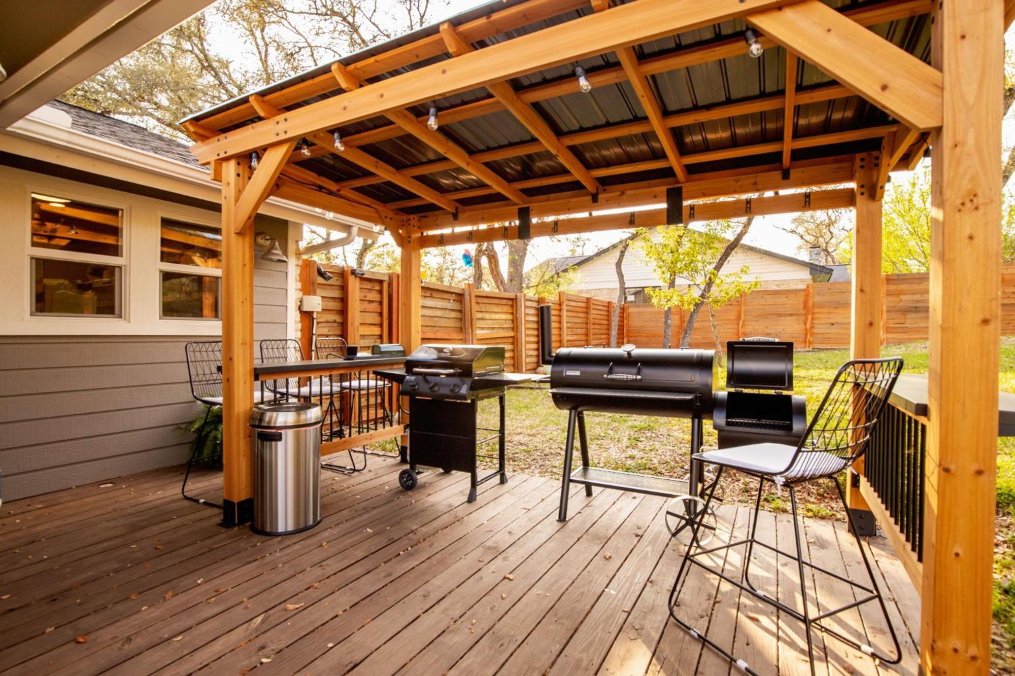 Lux 5br Gem With Heated Pool, Spa, And Outdoor Movie Theater Holiday home *