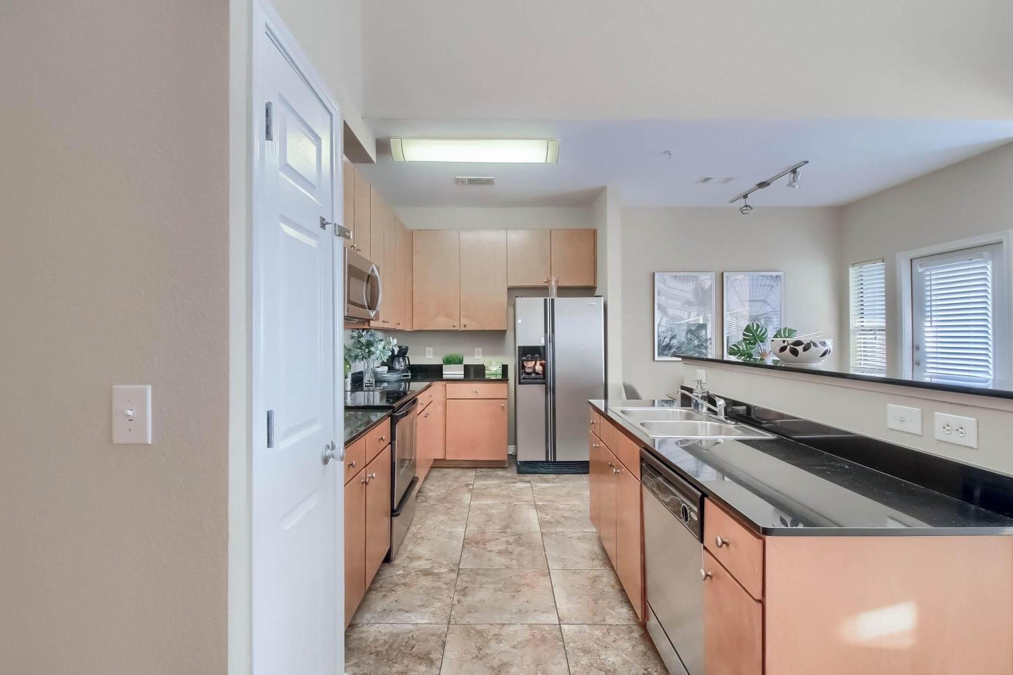 Apartment 4br Loft Townhome Near West Campus