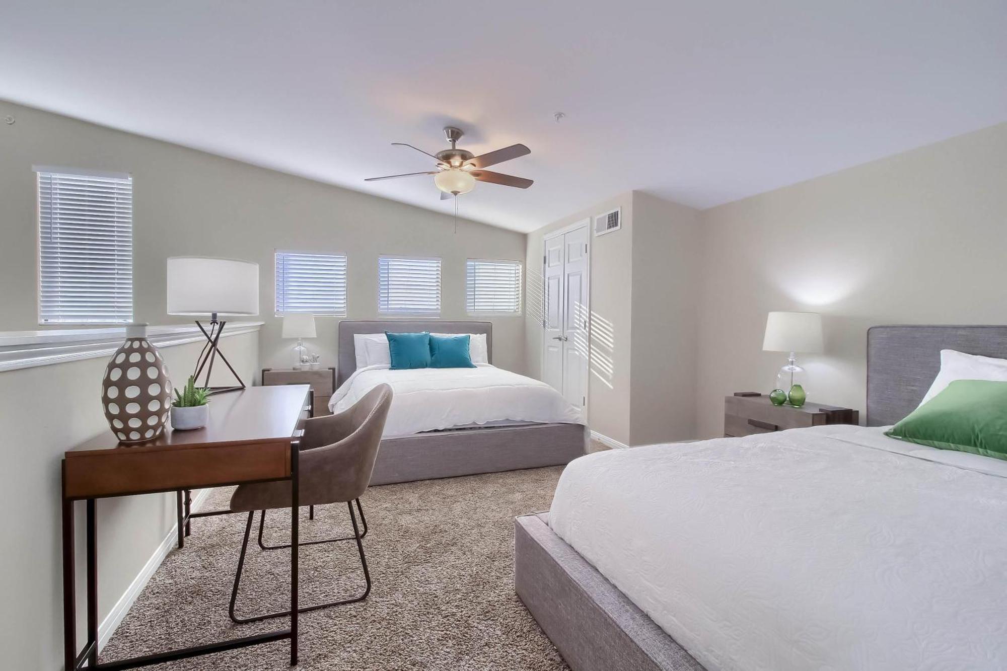 4br Loft Townhome Near West Campus Apartment Austin