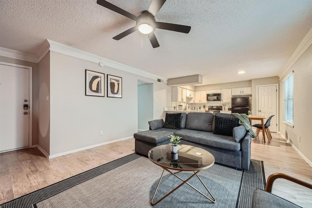 Your Chill 2b Getaway - 10min To Dtwn - W/d, Pool, Prkg