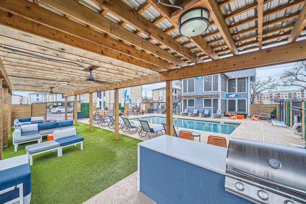 Your Chill 2b Getaway - 10min To Dtwn - W/d, Pool, Prkg * Austin