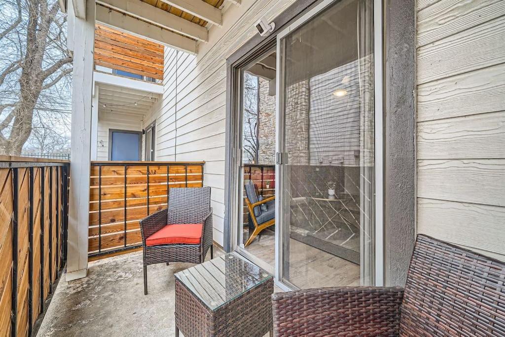 Apartment Your Chill 2b Getaway - 10min To Dtwn - W/d, Pool, Prkg
