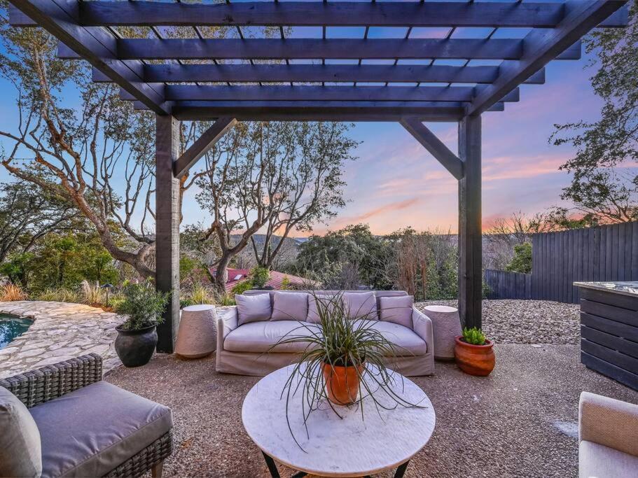 4 Bedroom Designer Pool *
