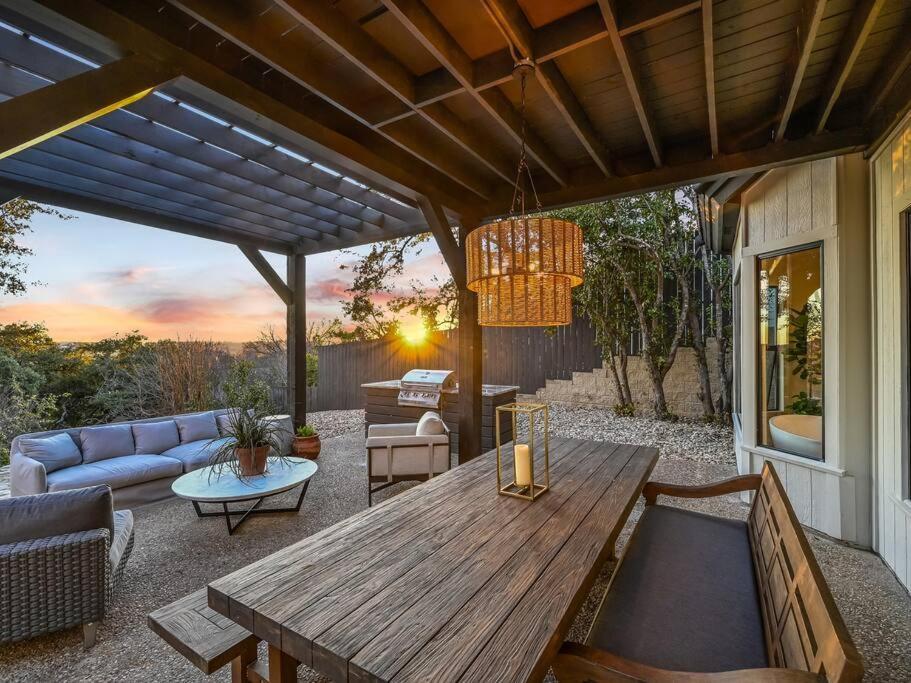 Holiday home 4 Bedroom Designer Pool