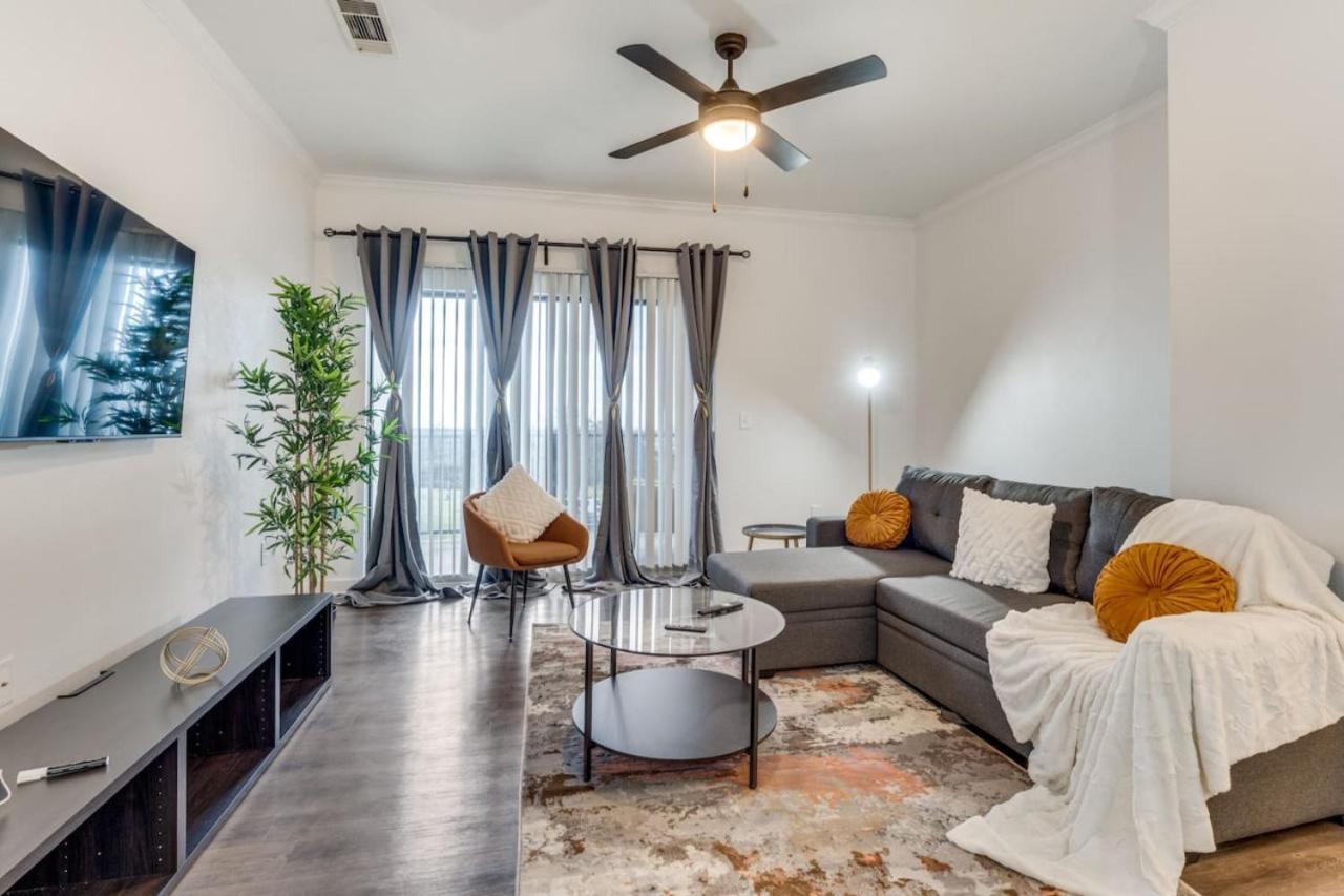 Elegant 1br With Style Pool Near The Domain Apartment Austin