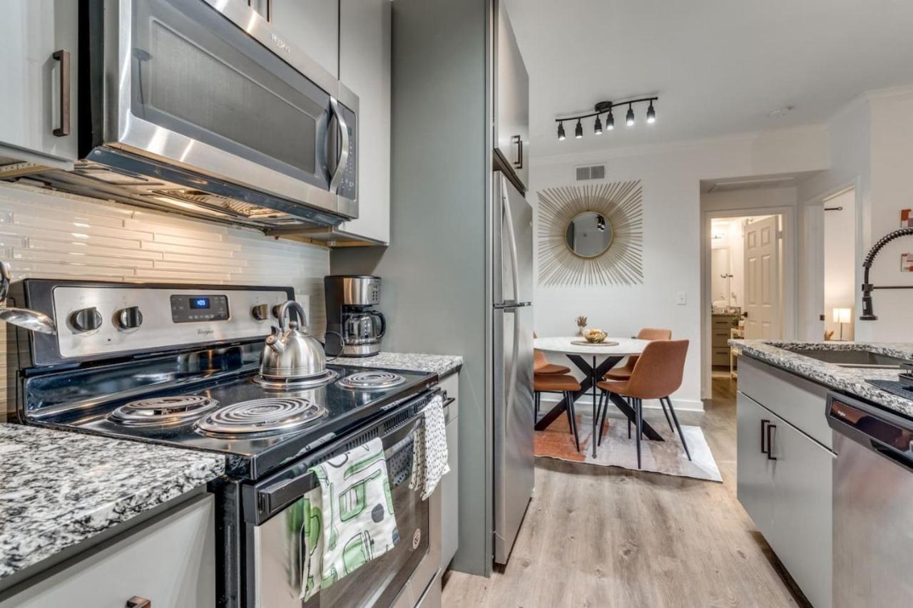 Elegant 1br With Style Pool Near The Domain Apartment *