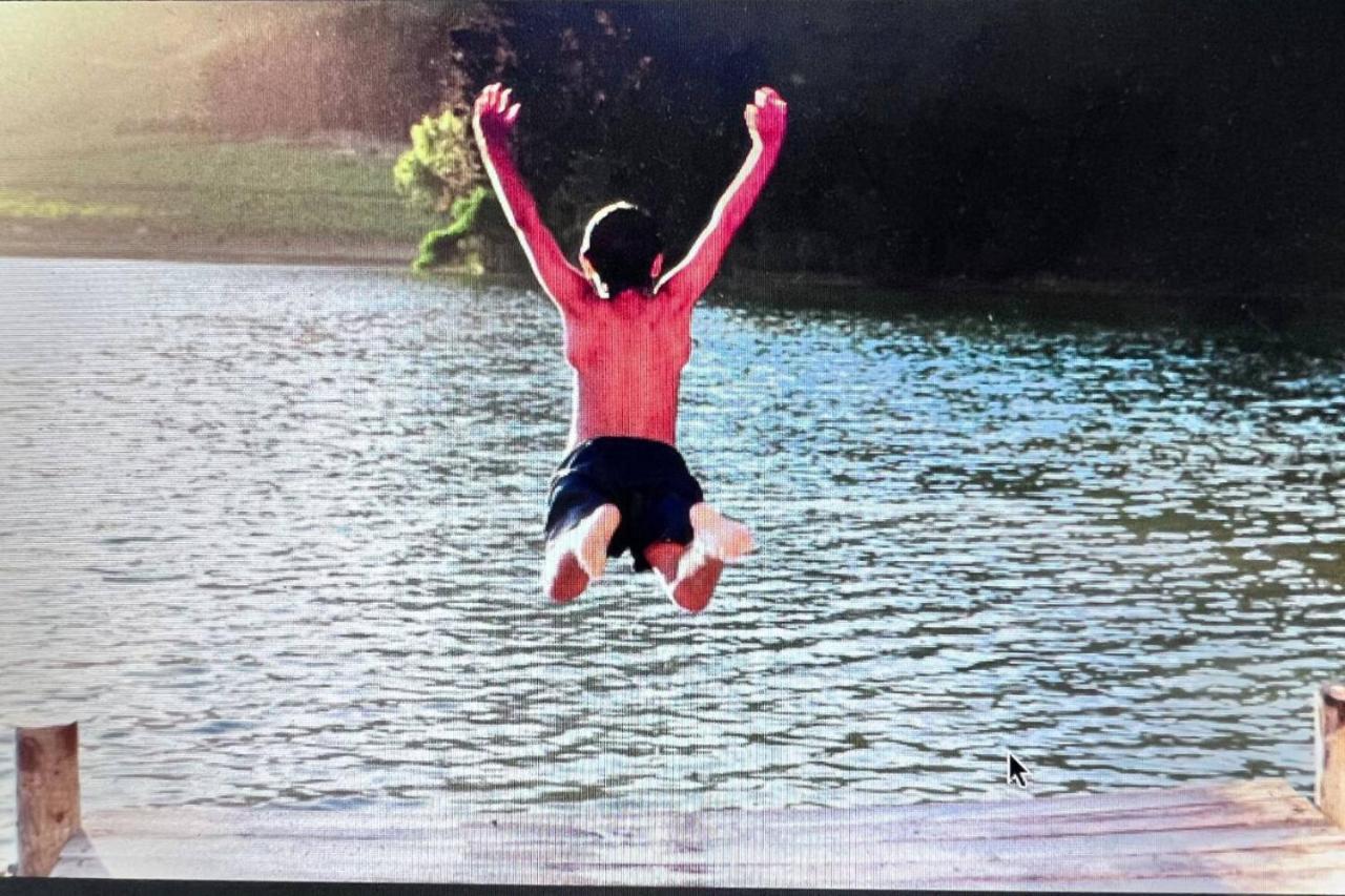 Camp Sandy Lakefront, Pool,h Tub, Sand Volleyball * Austin