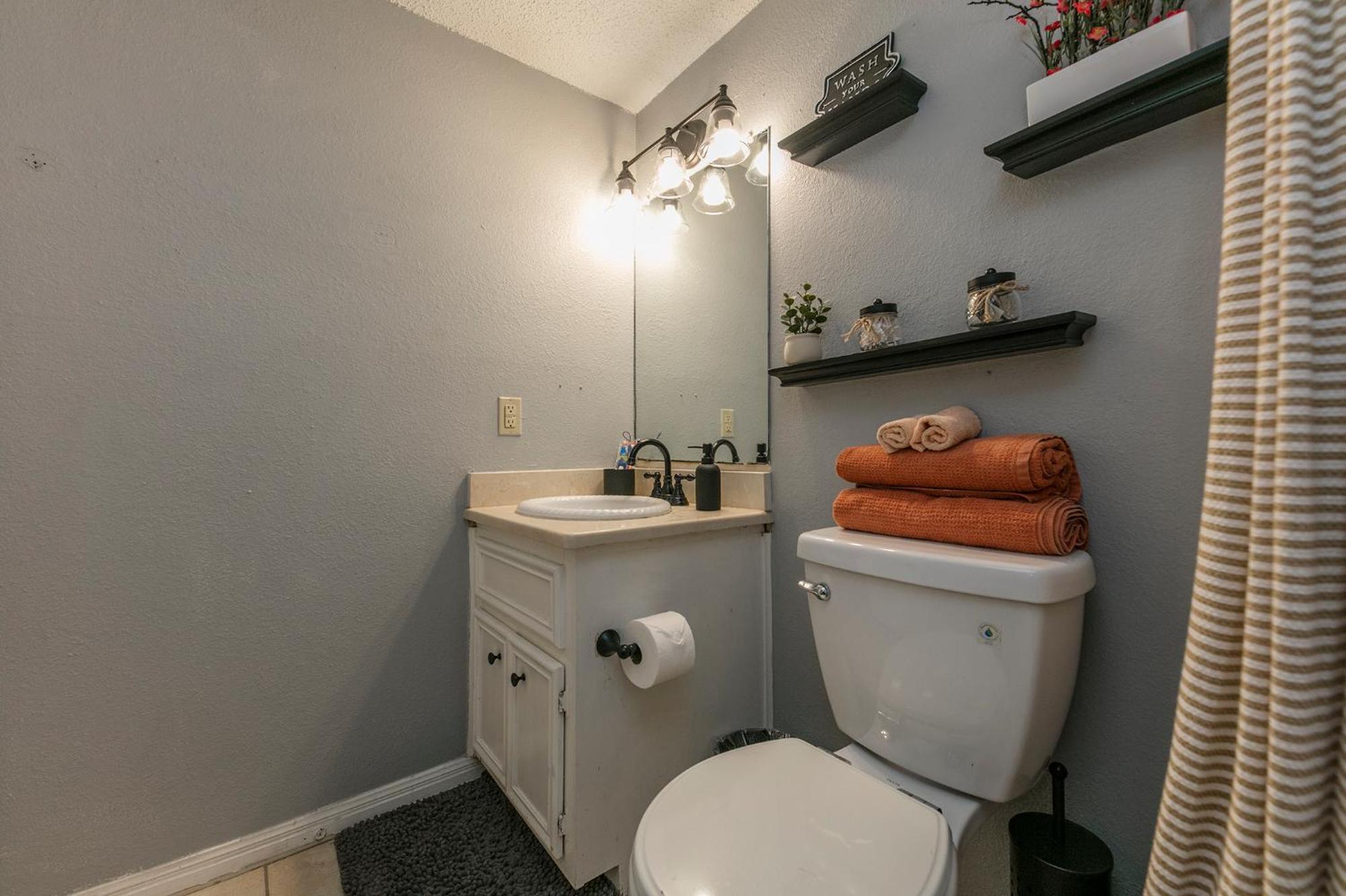 Apartment ★modern,cozycouple's Getaway W/relaxing Patio! *
