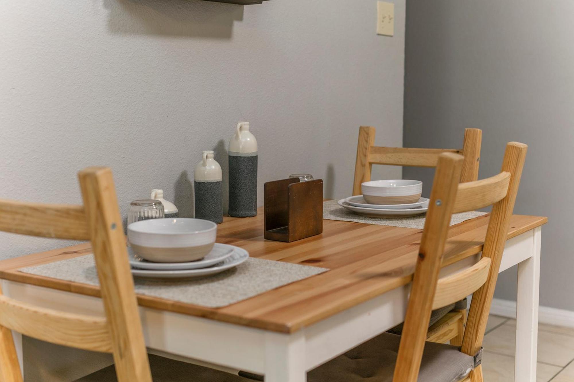 Apartment ★modern,cozycouple's Getaway W/relaxing Patio! *