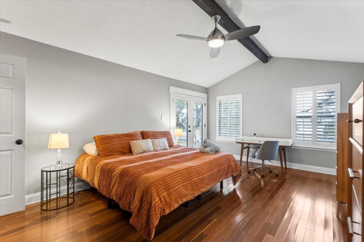 Spacious Retreat W Private Pool & Plenty Of Space *