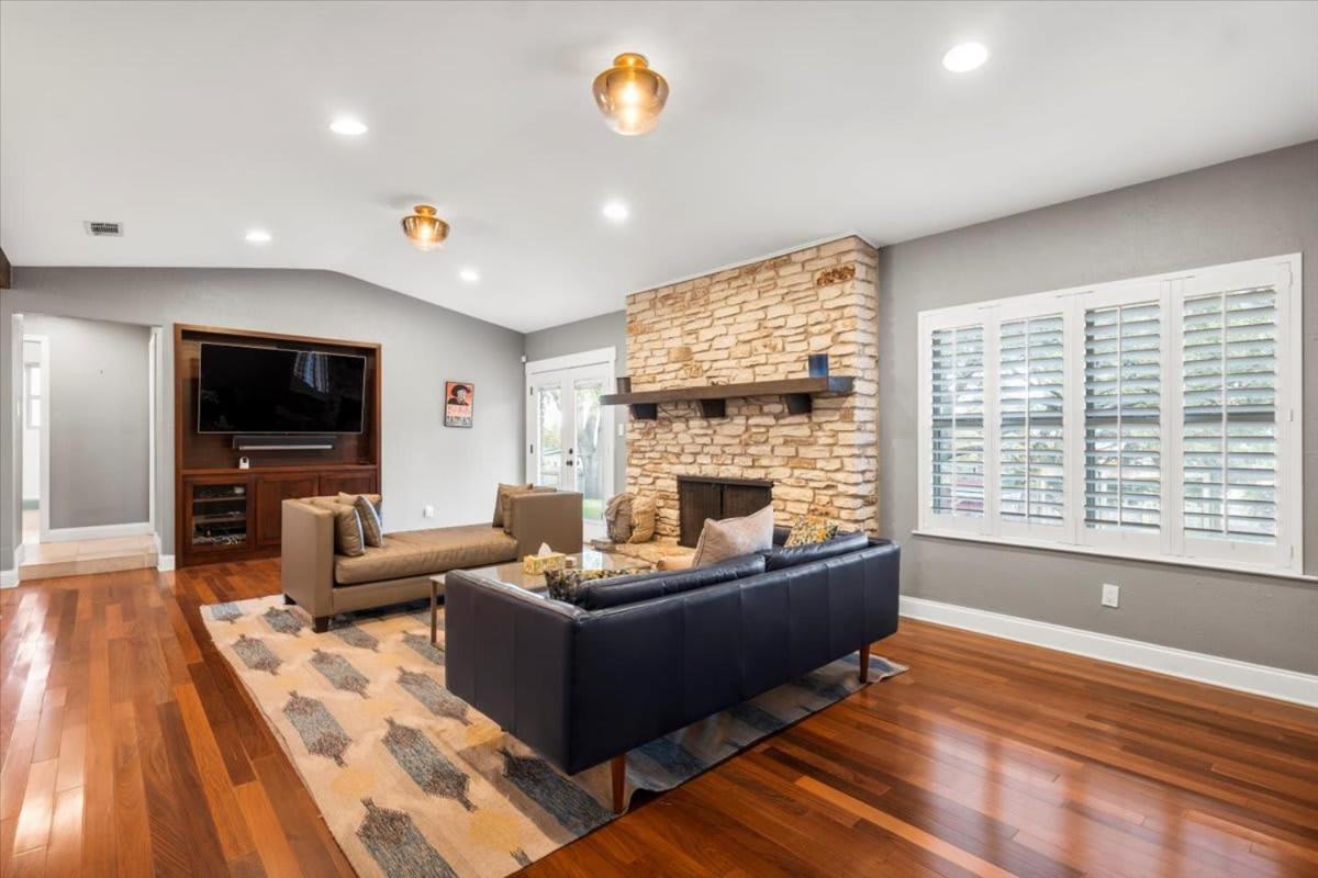 Spacious Retreat W Private Pool & Plenty Of Space *