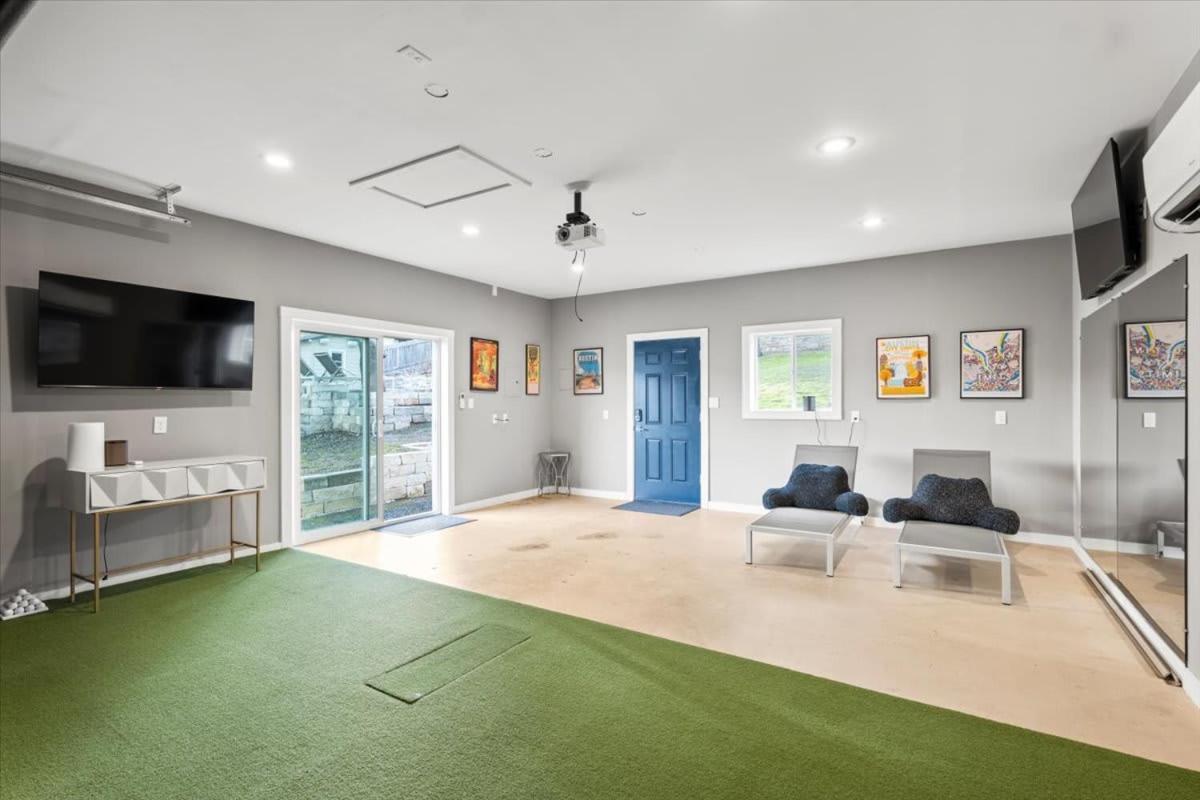 Spacious Retreat W Private Pool & Plenty Of Space * Austin