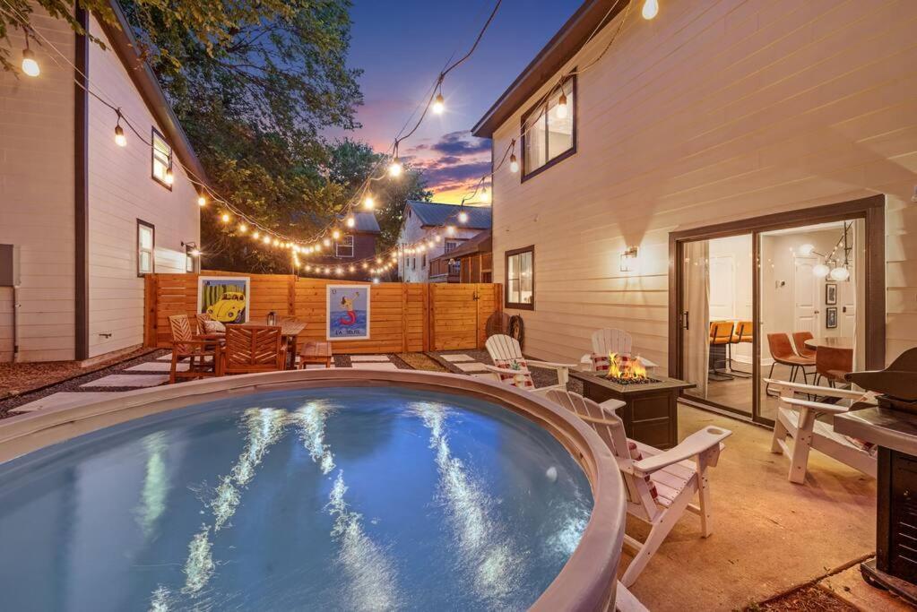 Holiday home 2 Homes-16 Guests-pool-arcade-large Backyard-grill *