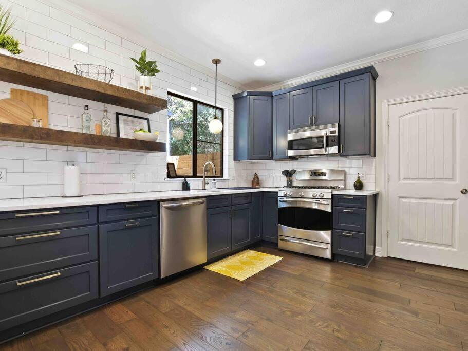 2 Homes-16 Guests-pool-arcade-large Backyard-grill