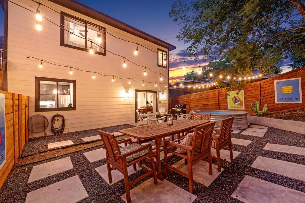 2 Homes-16 Guests-pool-arcade-large Backyard-grill