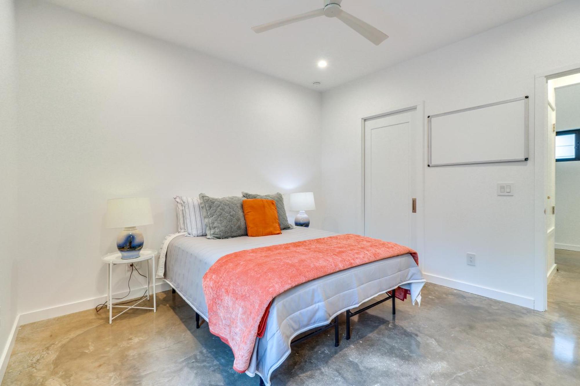 Dog-friendly Guest 3 Mi To Downtown Austin