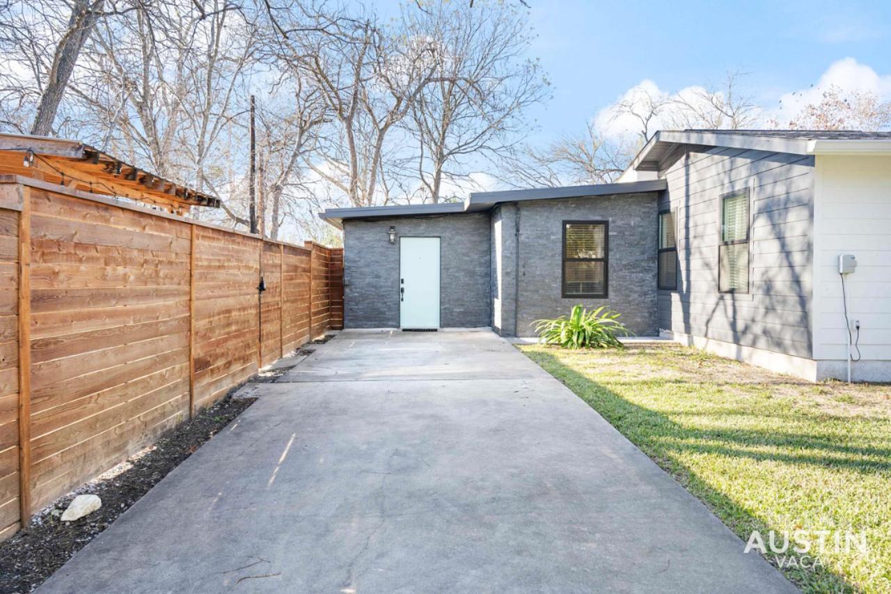 Pet Friendly Atx Escape With Game And Free Parking Holiday home Austin