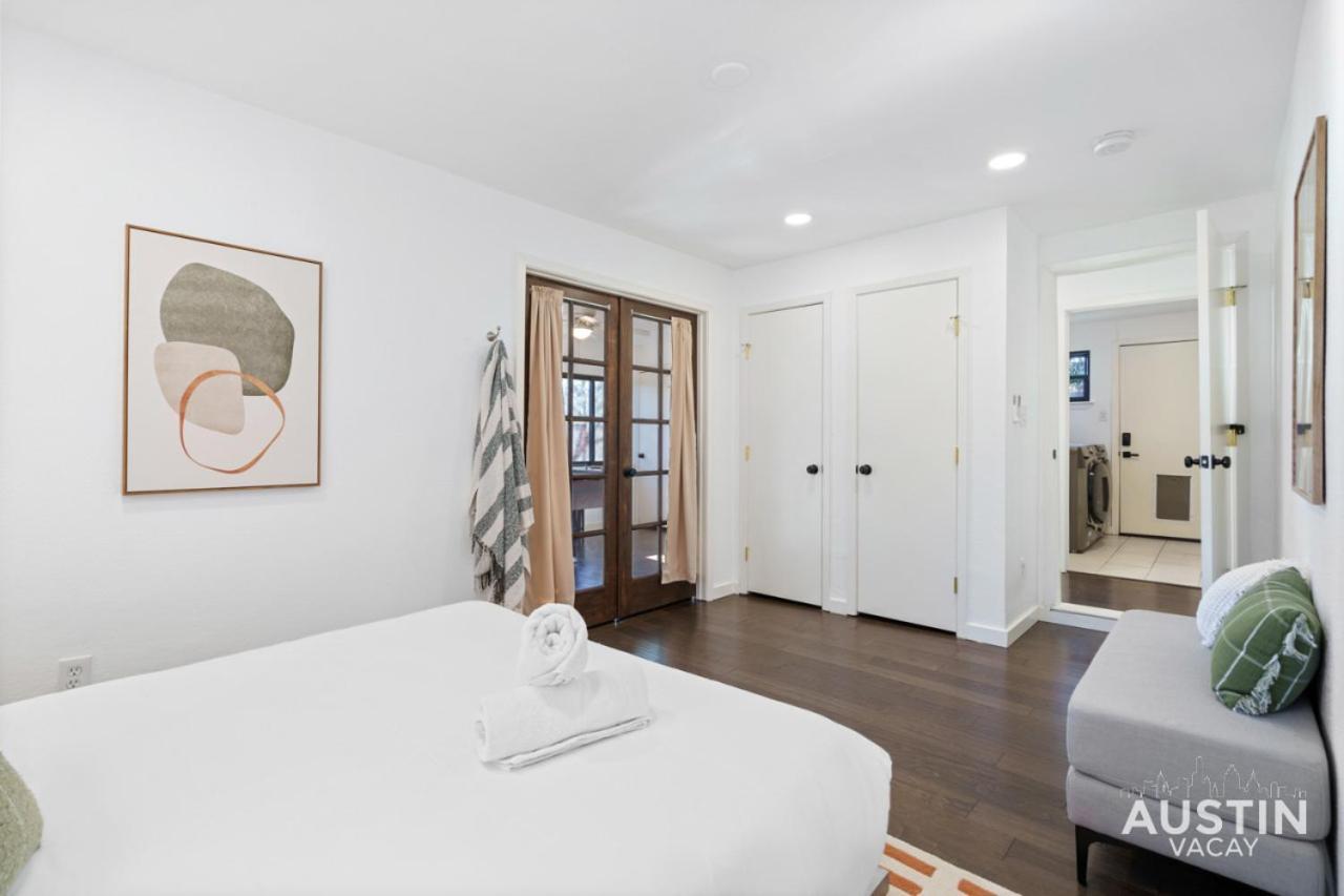 Pet Friendly Atx Escape With Game And Free Parking Austin