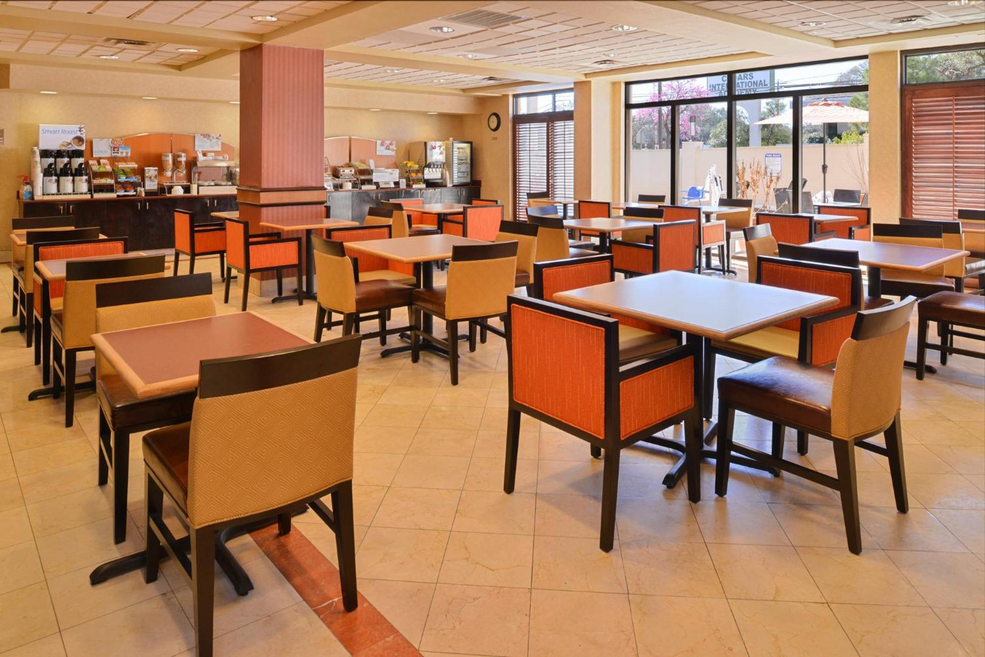 Express & North By Ihg 3* Austin