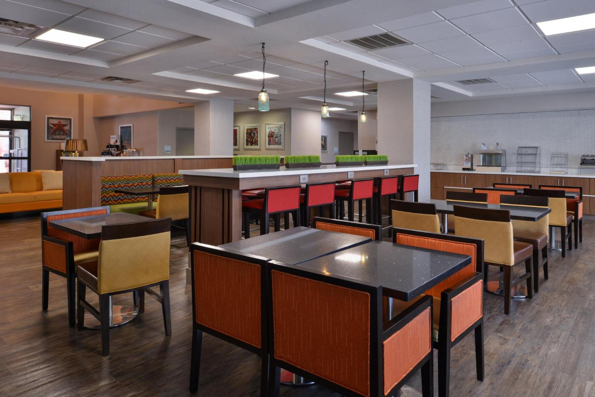 Hotel Express & North By Ihg 3*