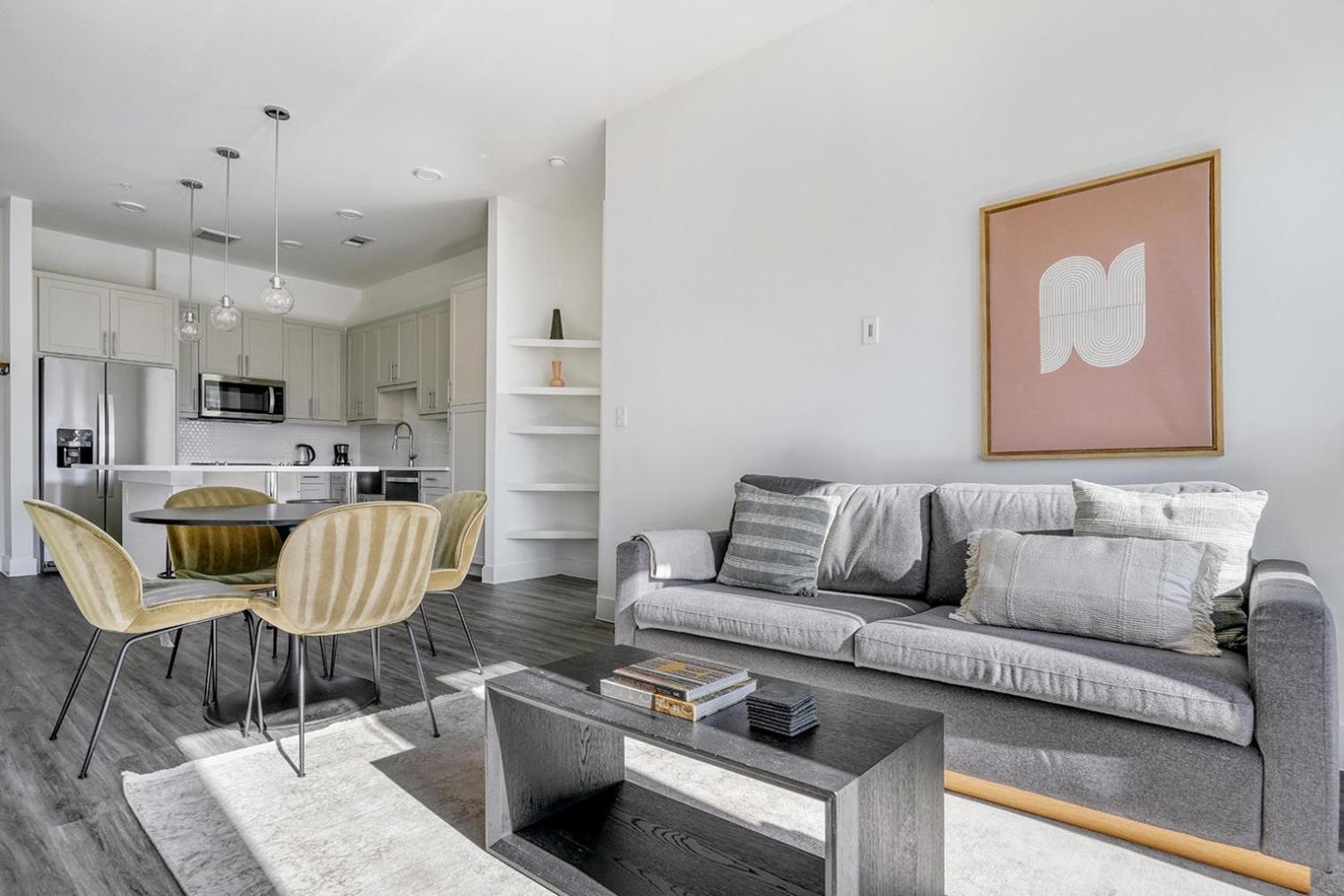 Apartment Highlands 2br W Pool Wd Gym Great Location Atx-200
