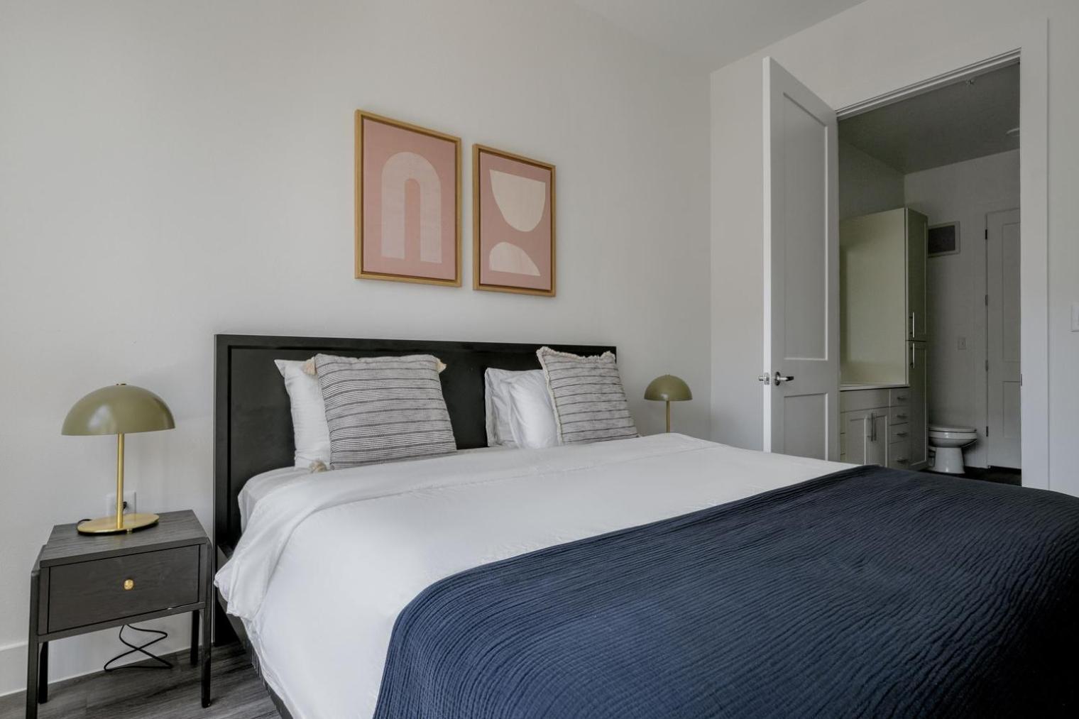 Highlands 2br W Pool Wd Gym Vibrant Area Atx-198 Apartment *
