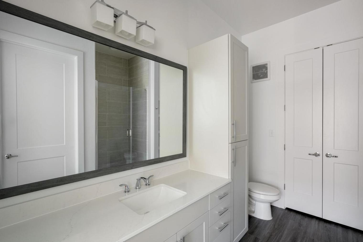 Apartment Highlands 2br W Pool Wd Gym Vibrant Area Atx-198 *