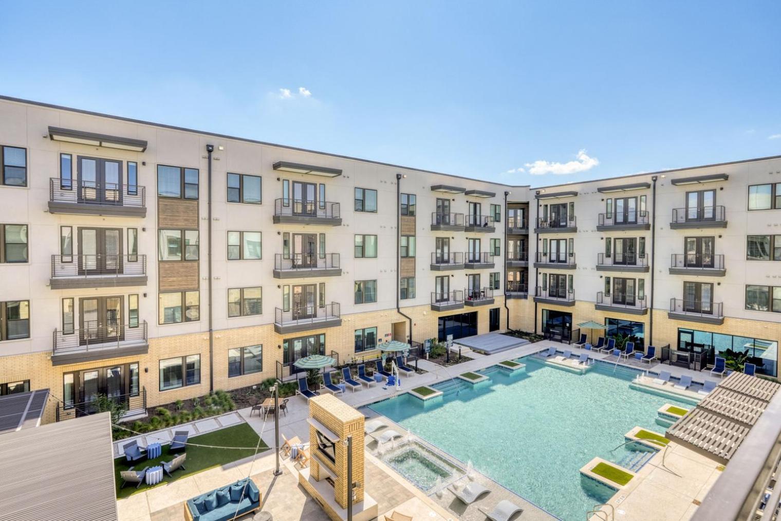 Apartment Highlands 2br W Pool Wd Gym Vibrant Area Atx-198 Austin