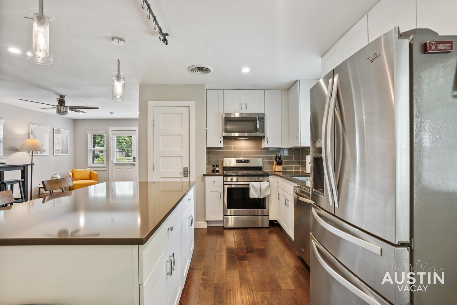 North Atx Retreat W Open Concept Layout And Backyard *