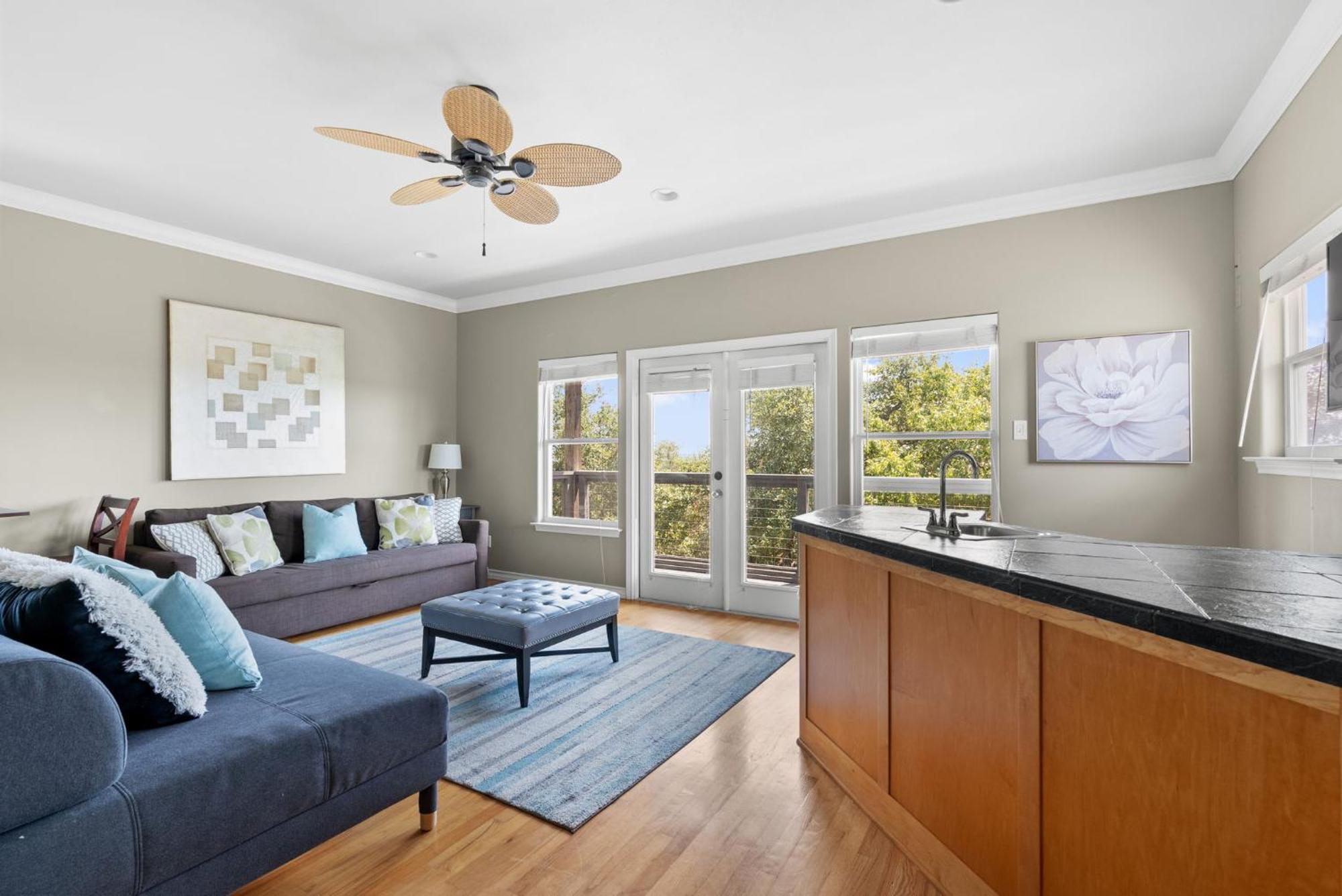 Brand New Travis Estate - Awesome Pool Holiday home *