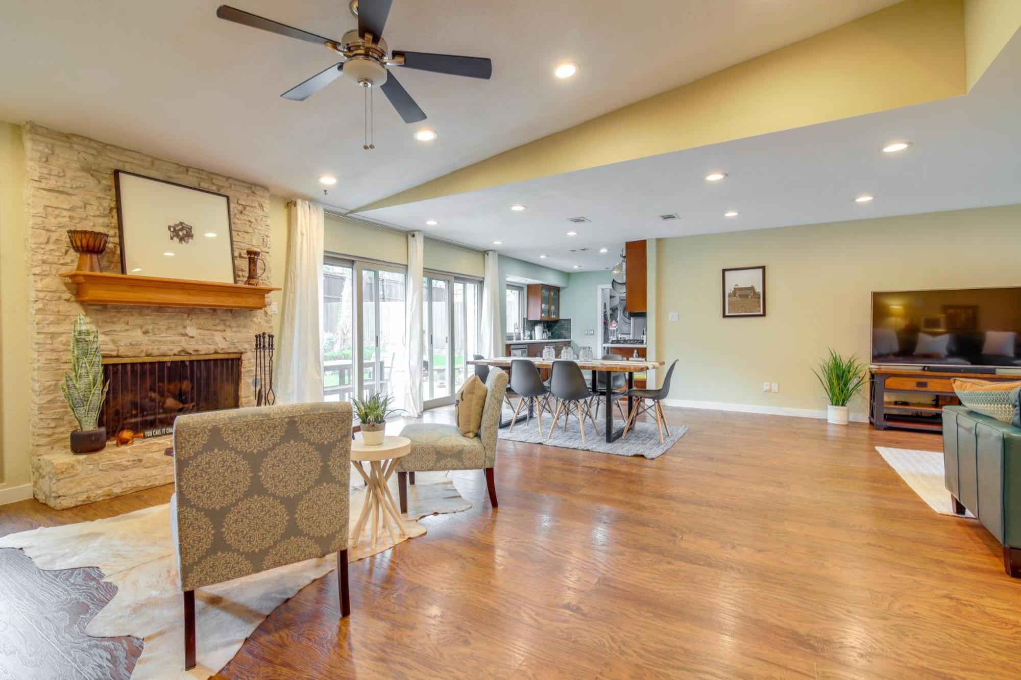 Holiday home Pet-friendly With Private Yard! Austin