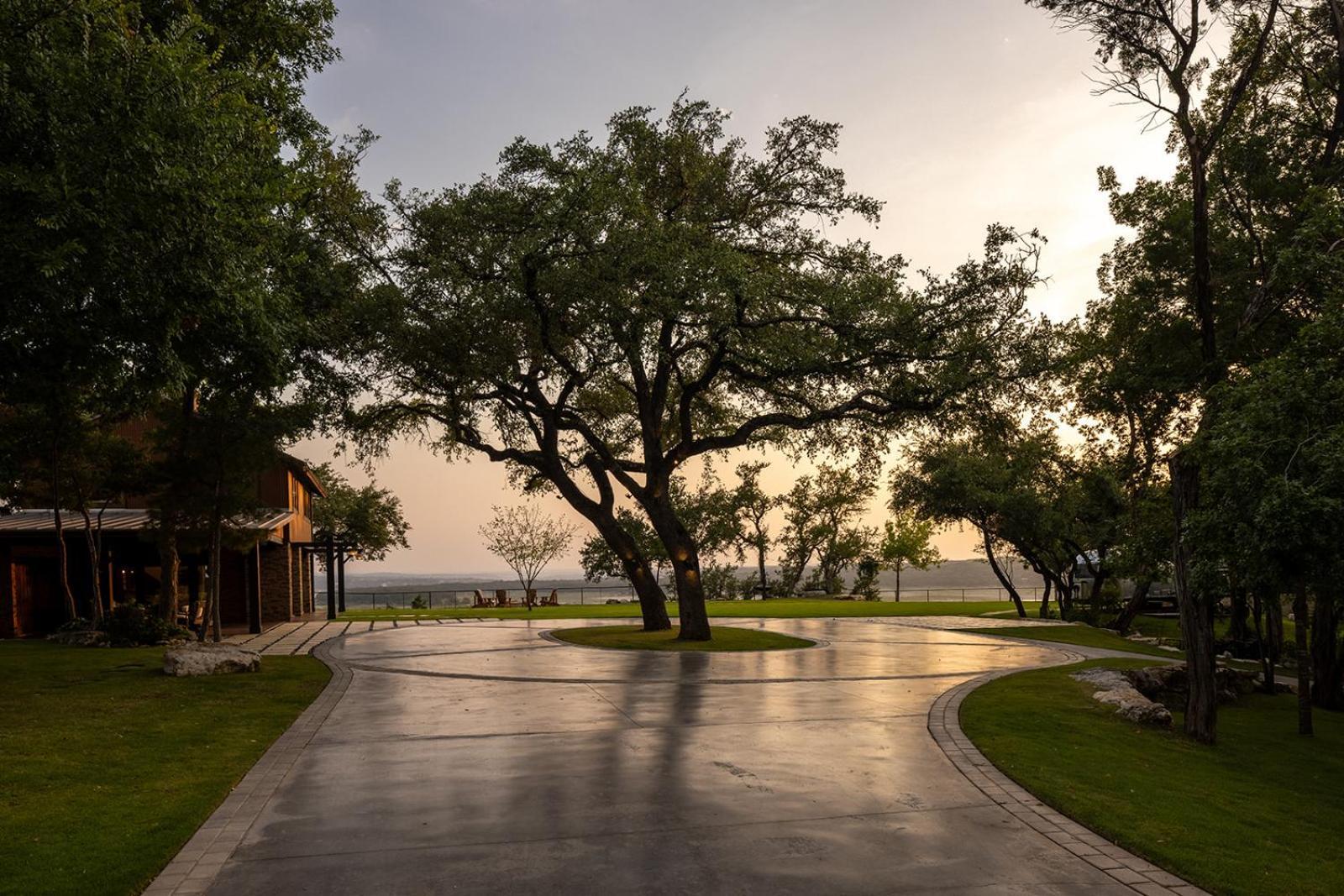 Villa Austinteton's Sunset Cliff On Travis - Private Wedding, Event, Heated Pool, Boat Dock *