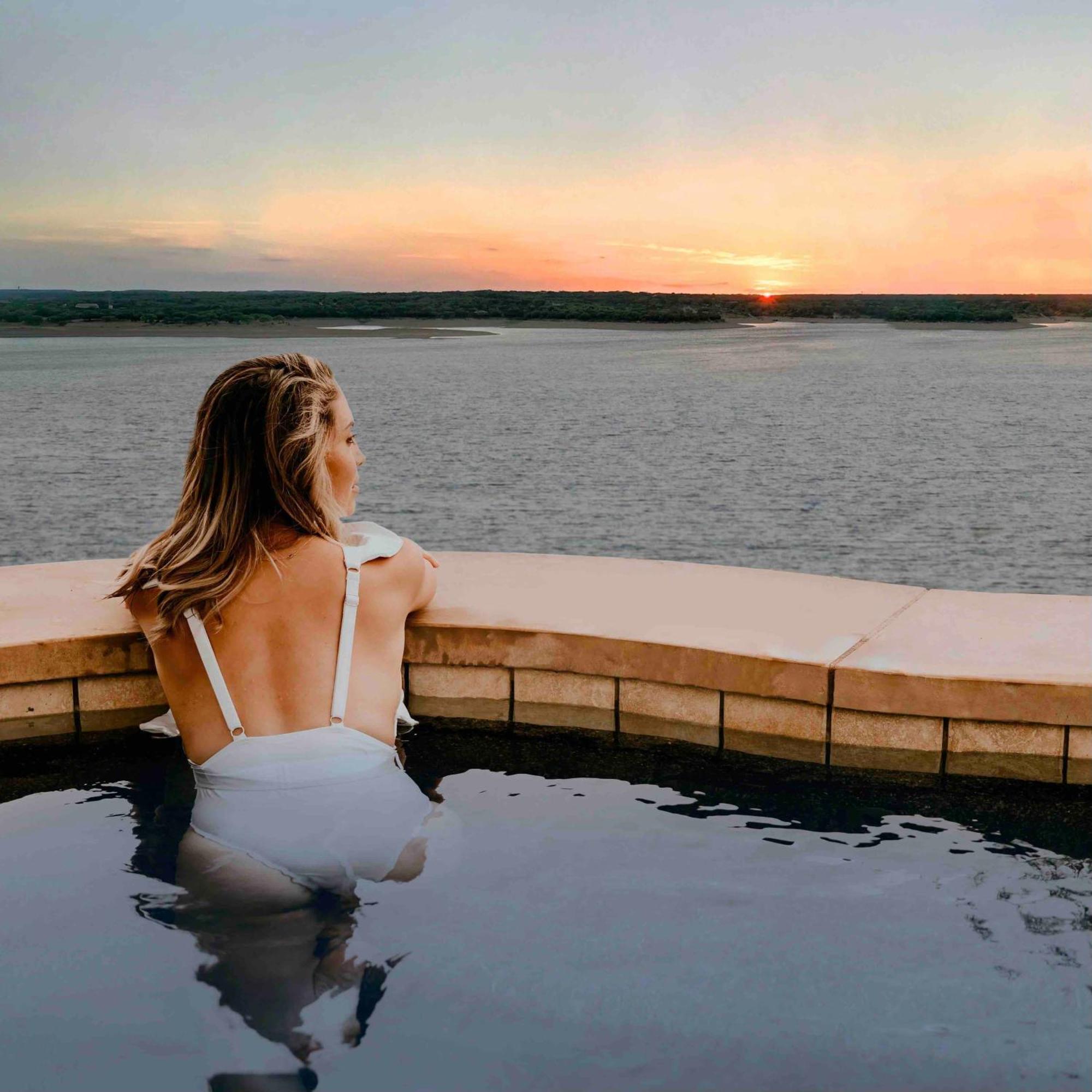 Austinteton's Sunset Cliff On Travis - Private Wedding, Event, Heated Pool, Boat Dock