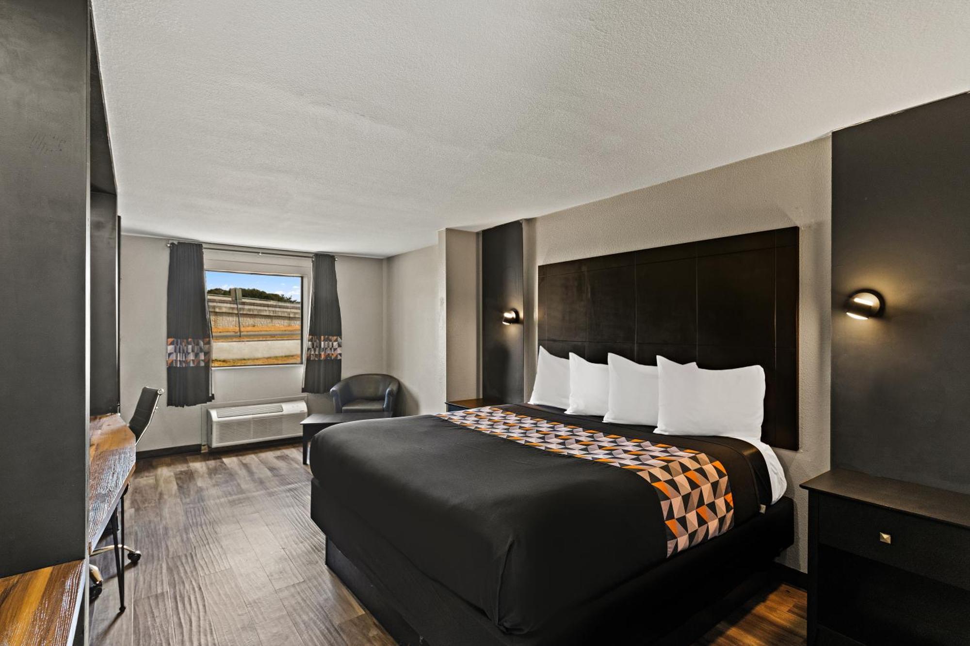 Hotel Scottish Downtown 2*