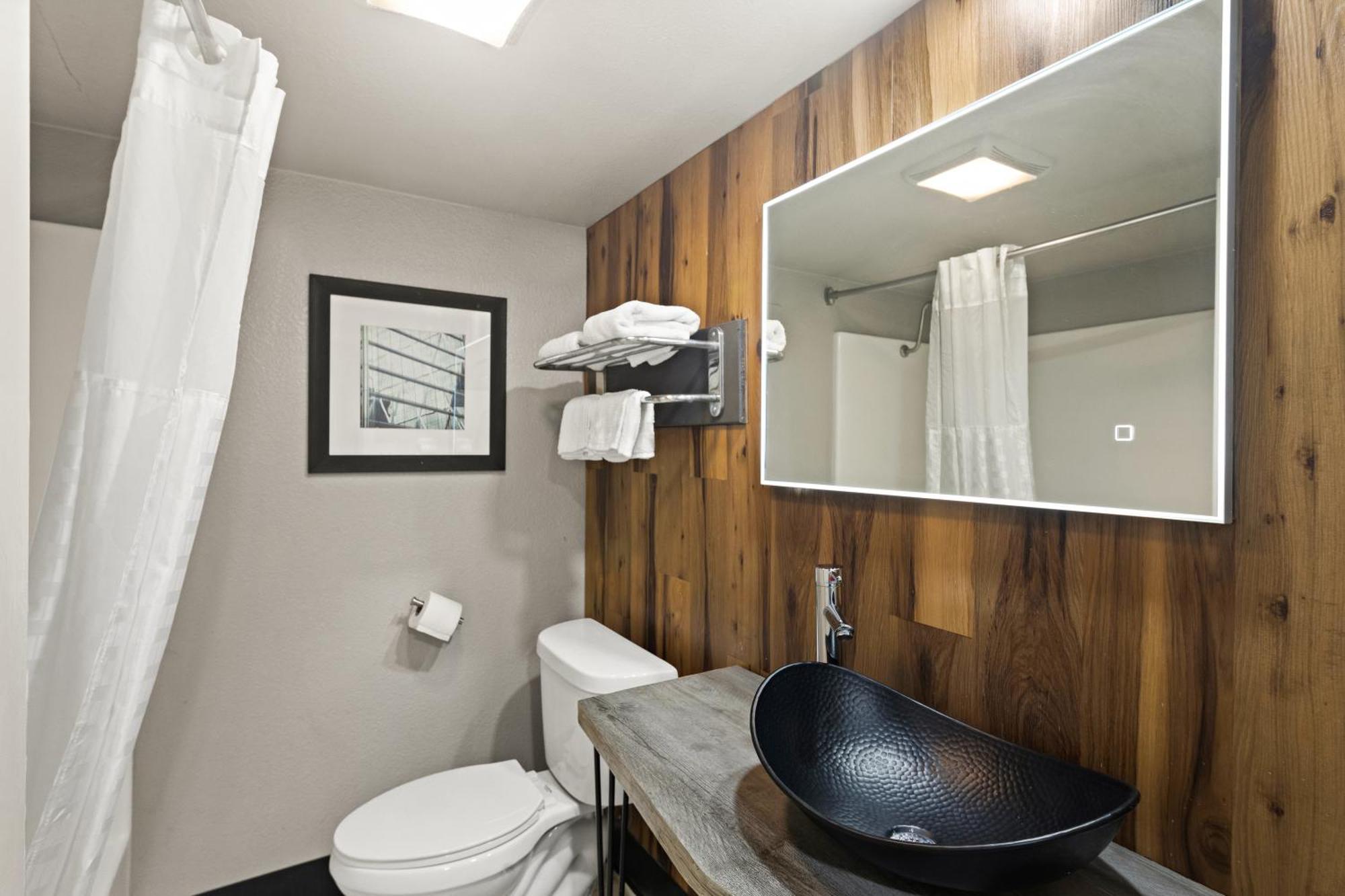 Scottish Downtown Hotel Austin