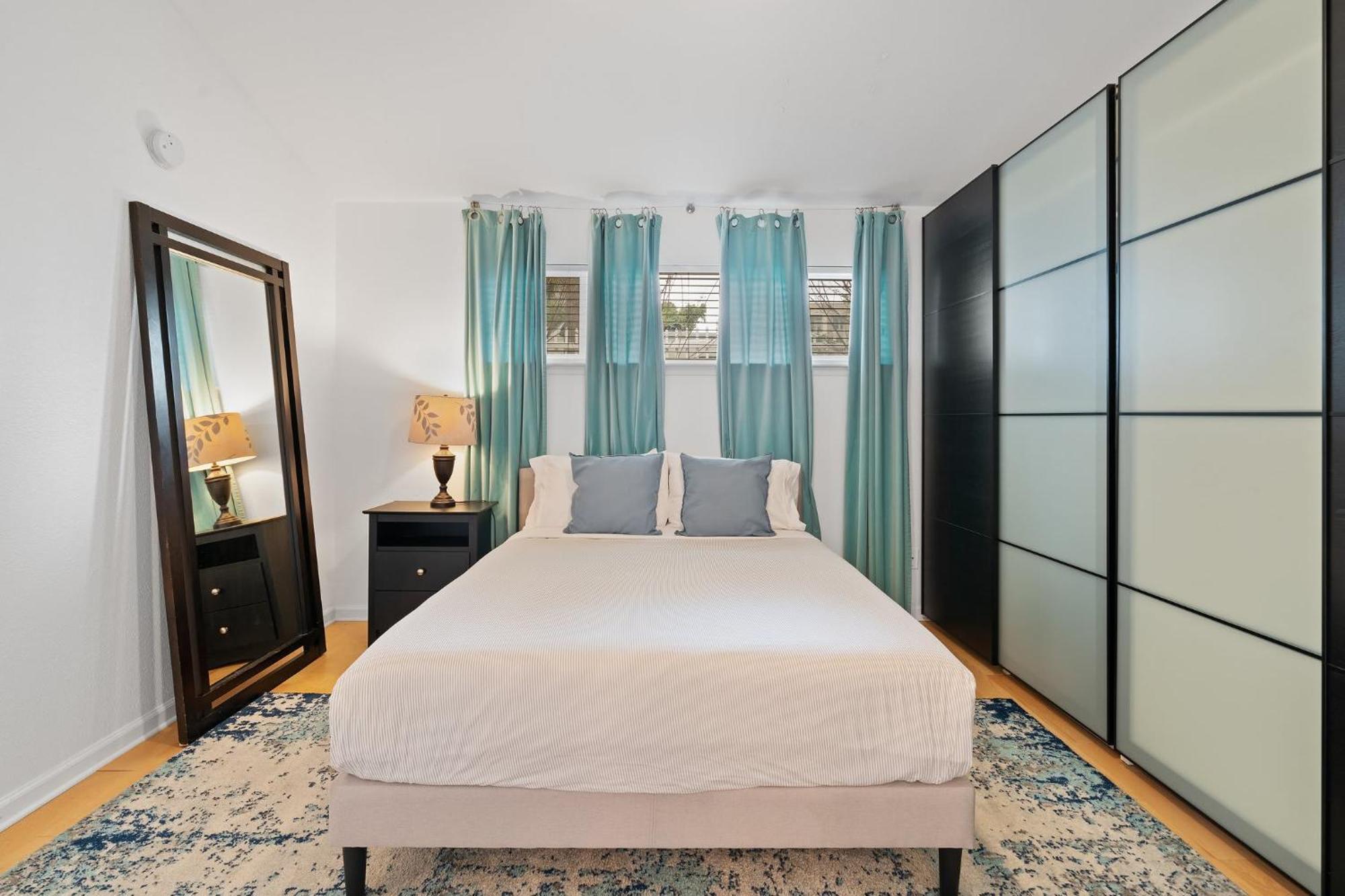 Lady Bird Perfect Atx Getaway Poolside *