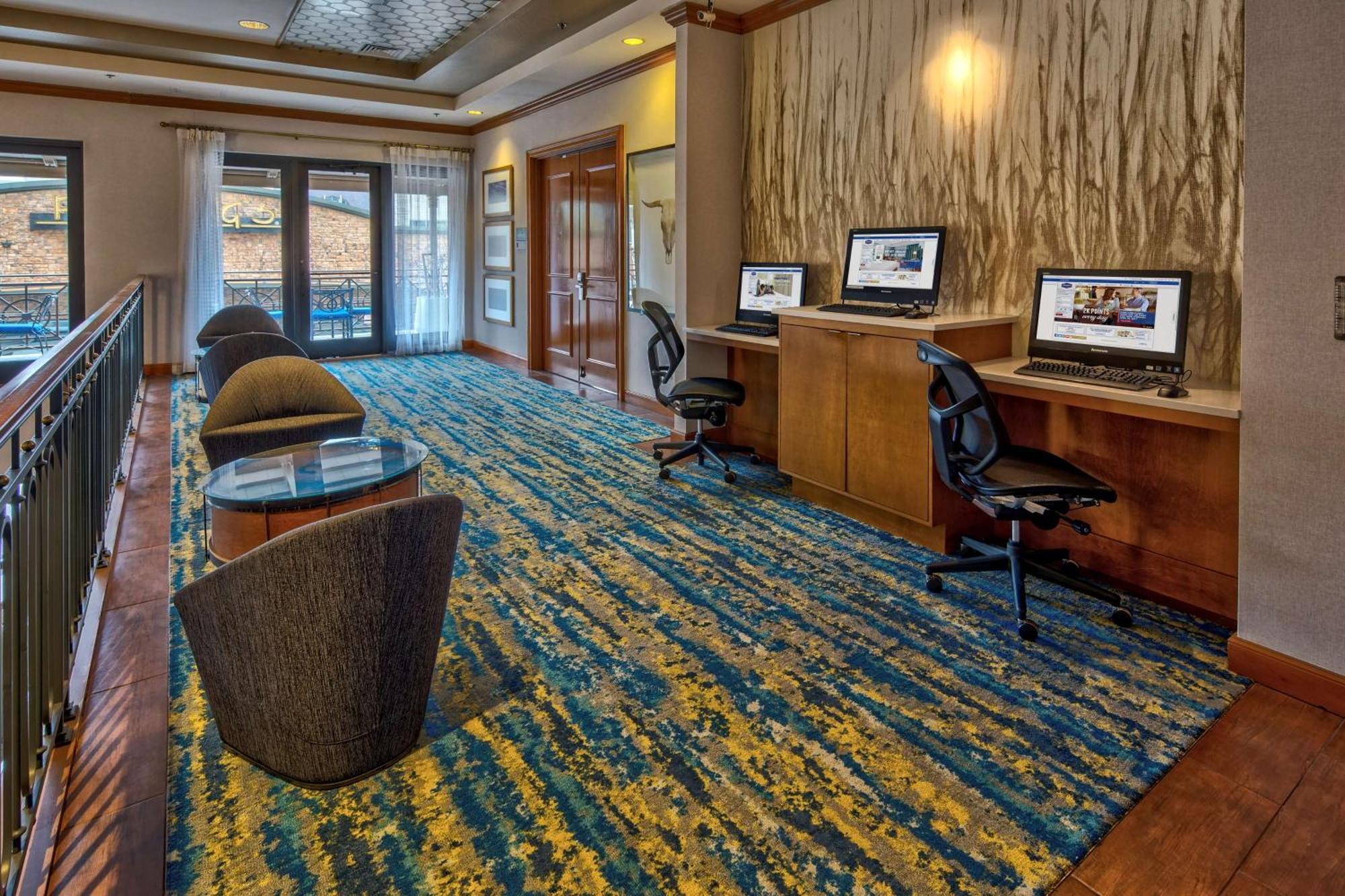 Hampton Inn & Suites Austin-Downtown/Convention Center Hotel 3*