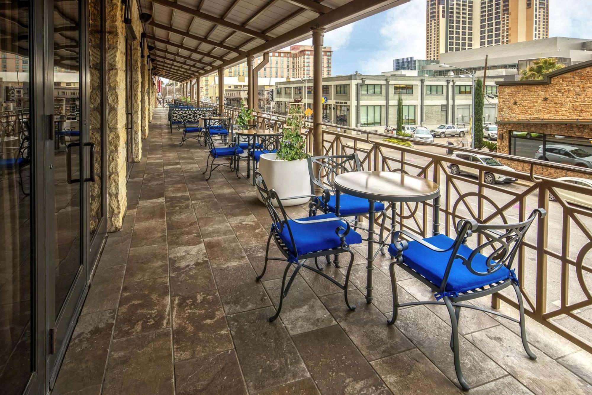 Hampton Inn & Suites Austin-Downtown/Convention Center Hotel 3*