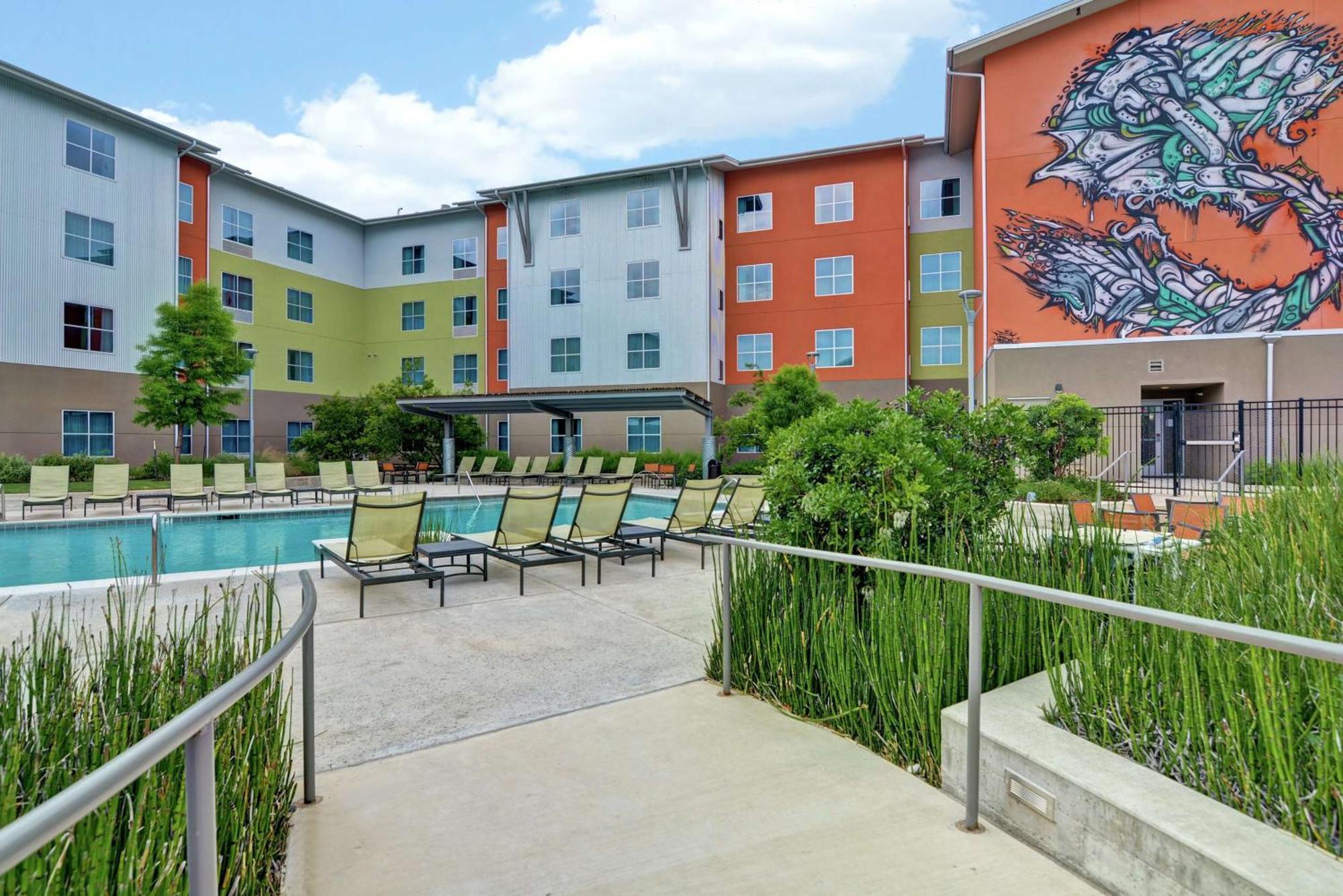 Hotel Homewood Techridge Parmer @ I-35 Austin