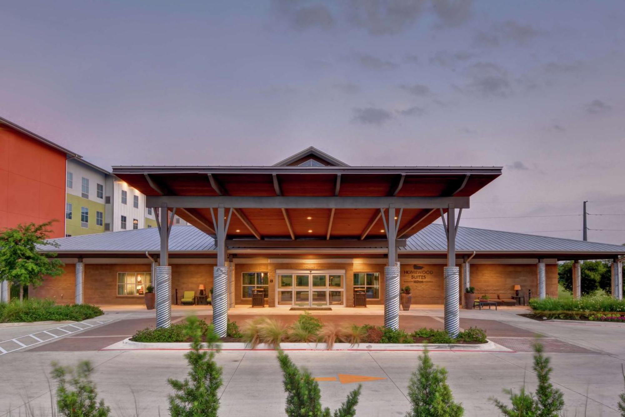 Homewood Techridge Parmer @ I-35 Hotel
